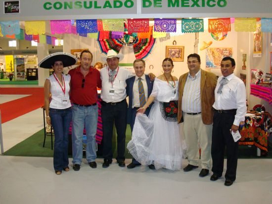 EL AYUNTAMIENTO DE TOTANA ORGANIZA DIVERSAS ACTIVIDADES DE DIFUSIÓN Y CONOCIMIENTO INTERCULTURAL A TRAVÉS DE SU PRESENCIA Y PARTICIPACIÓN EN EL “I SALÓN PARA LA INTEGRACIÓN DEL INMIGRANTE” CELEBRADO EN IFEPA, Foto 1