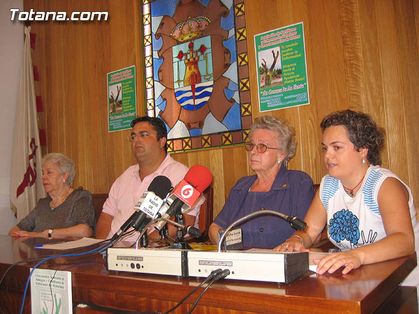 LA ASOCIACIÓN LA CARRASCA Y LA CONCEJALÍA DE SERVICIOS AL CIUDADANO ORGANIZAN EL I ENCUENTRO SOLIDARIO DE AMIGOS Y FAMILIARES DE ENFERMOS DE ALZHEIMER , Foto 1