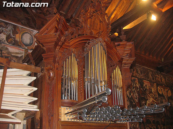 EL ÓRGANO DE LA ERMITA DE LA SANTA YA LUCE Y SUENA CON TODO SU ESPLENDOR TRAS SU COMPLEJA RESTAURACIÓN, Foto 1