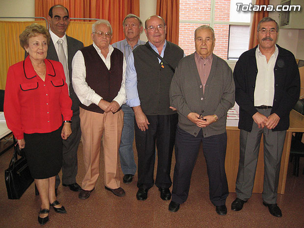 GINÉS MARÍN MORENO RESULTA REELEGIDO PRESIDENTE DEL CENTRO MUNICIPAL DE LAS PERSONAS MAYORES TRAS LAS ELECCIONES MÁS PARTICIPATIVAS DE LA HISTORIA DE ESTE SERVICIO (2007), Foto 1