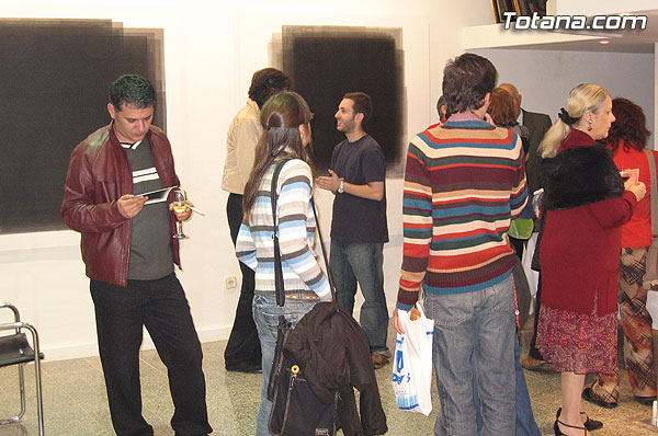 David d´Loruiz inauguó su primera muestra individual en Murcia bajo el título de Principios de Enajenación, Foto 2