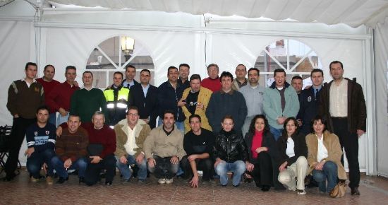POLICÍA LOCAL CELEBRA LA INCORPORACIÓN DE LOS TRES NUEVOS AGENTES A LA PLANTILLA CON UNA CONVIVENCIA DE NAVIDAD   , Foto 1
