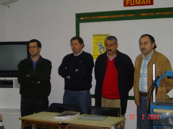 EL CONCEJAL DE DEPORTES PRESENTA EL CURSO DE ENTRENADOR DE BALONCESTO EN EL QUE PARTICIPARÁN 22 ALUMNOS DE TOTANA, Foto 1