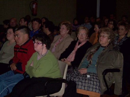 CERCA DE 150 PERSONAS RECOGEN EL CARNÉ DE DISCAPACIDAD MUNICIPAL, UN PROYECTO PIONERO QUE OFRECE NUMEROSOS BENEFICIOS Y VENTAJAS SOCIALES A LOS USUARIOS, Foto 3