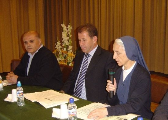 Inauguración de la II Semana Solidaria Salvemos la Tierra del Colegio de la Milagrosa, Foto 1