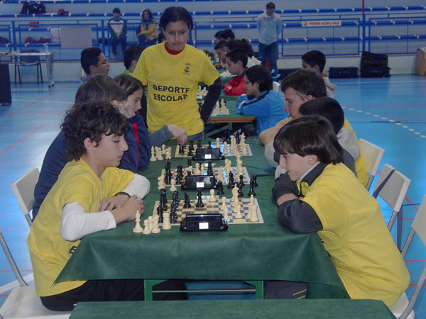 LOS ESCOLARES TOTANEROS DEL COLEGIO LA MILAGROSA CONSIGUEN TRES PRIMEROS PUESTOS EN LA FINAL REGIONAL ESCOLAR DE AJEDREZ, Foto 1