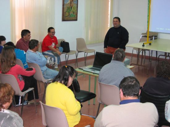DA COMIENZO EL PROYECTO FORMATIVO HISTORIA, TRADICIÓN Y COSTUMBRES DE TOTANA EN EL C.O. JOSÉ MOYA, Foto 1