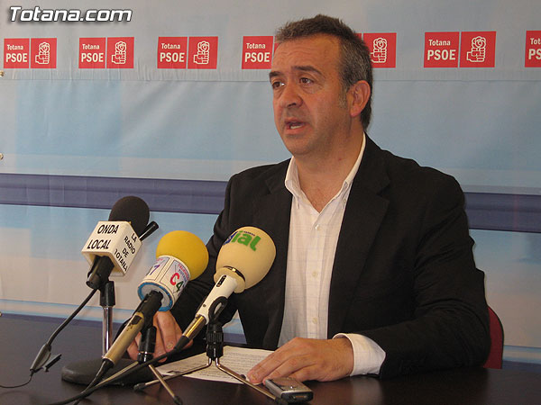 JUAN FCO. OTÁLORA: MIENTRAS LA CONTRIBUCIÓN SUBE UN 30%, LA DERECHA SE GASTA 10 MILLONES EN EL CONCIERTO DEL VIERNES PASADO, Foto 1