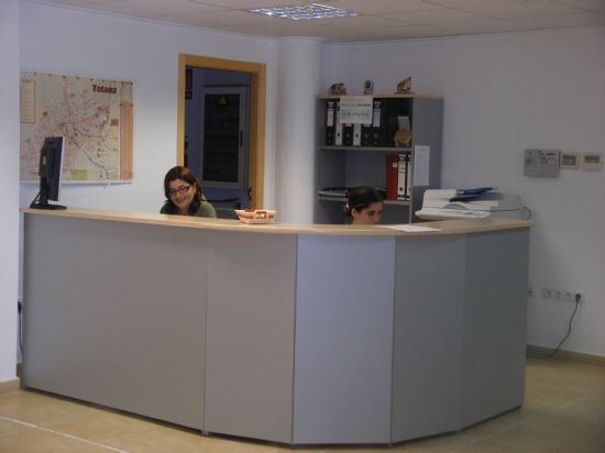 EL CONSISTORIO Y LA COMUNIDAD AUTONOMA SUSCRIBIRÁN UN CONVENIO PARA EL DESARROLLO DE ACTUACIONES EN MATERIA DE SERVICIOS SOCIALES DE ATENCIÓN PRIMARIA (2008), Foto 2