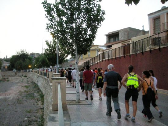 MÁS DE UN CENTENAR DE PERSONAS PARTICIPA CADA MIÉRCOLES EN LAS CAMINATAS NOCTUNAS (2008), Foto 3