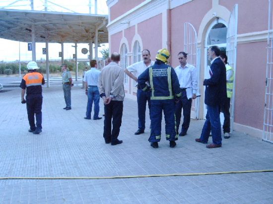 LA DIRECCIÓN GENERAL DE PROTECCIÓN CIVIL REALIZA UN SIMULACRO DE EMERGENCIAS EN LA ESTACIÓN DE RENFE DE TOTANA, Foto 3