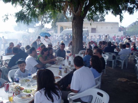 EL PROGRAMA DE SENDERISMO DE LA CONCEJALÍA DE DEPORTES SE INICIÓ APROVECHANDO LA PEREGRINACIÓN A MAZARRÓN CON MOTIVO DE SU AÑO JUBILAR, Foto 2