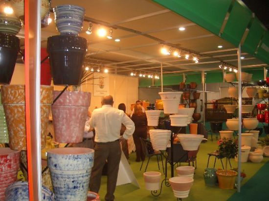 ARTESANOS DE TOTANA PRESENTAN SUS NUEVAS TENDENCIAS EN JARDINERÍA EN LA XXXVI EDICIÓN DE IBERFLORA CELEBRADA EN VALENCIA, Foto 4