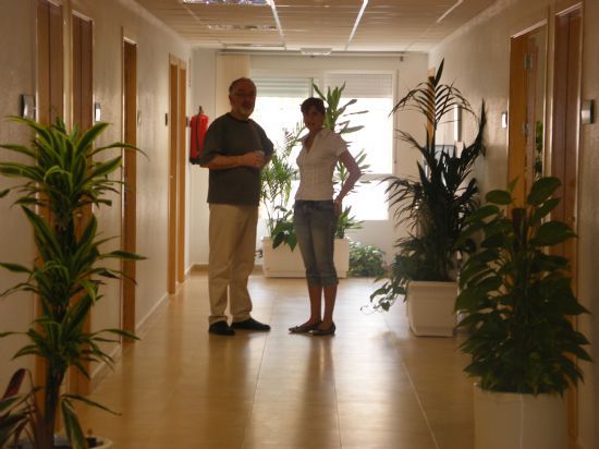 EL CENTRO DE SERVICIOS SOCIALES CONTINÚA PRESTANDO SUS SERVICIOS EN LAS NUEVAS INSTALACIONES UBICADAS EN EL NÚMERO 1 DE LA CALLE REAL DE LA URBANIZACIÓN “LA CERÁMICA” (2007), Foto 3