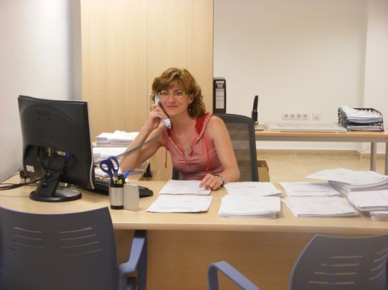 EL CENTRO DE SERVICIOS SOCIALES CONTINÚA PRESTANDO SUS SERVICIOS EN LAS NUEVAS INSTALACIONES UBICADAS EN EL NÚMERO 1 DE LA CALLE REAL DE LA URBANIZACIÓN “LA CERÁMICA” (2007), Foto 4