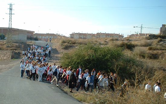 MÁS DE 200 PERSONAS PARTICIPARON EN LA CAMINATA POPULAR QUE RECORRIÓ DIFERENTES PARAJES EXTRARRADIO TOTANA  , Foto 4