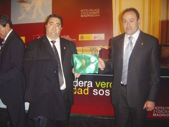 CONCEJAL MEDIO AMBIENTE ABOGA TRABAJAR PARA RENOVAR GALARDÓN BANDERA VERDE Y CONSEGUIR DISTINTIVO MENCIÓN DE ORO, Foto 2