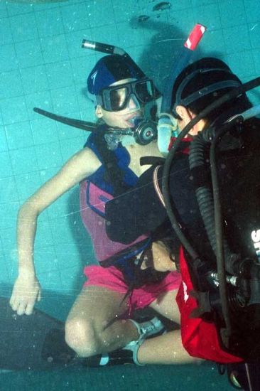 LA CONCEJALÍA DE DEPORTES ORGANIZA BAUTISMOS DE BUCEO GRATUITOS EN LA PISCINA CLIMATIZADA   , Foto 1