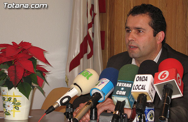 LA ASOCIACIÓN DE PASTELEROS ARTESANOS VOLVERÁ A REALIZAR EL PRÓXIMO DÍA 28 DE DICIEMBRE UN ROSCÓN DE REYES MULTITUDINARIO PARA MÁS DE 6.000 PERSONAS, Foto 2