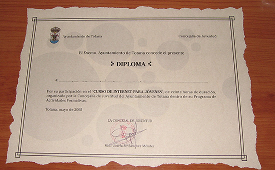 CLAUSURA CURSO DE INTERNET PARA JÓVENES ORGANIZADO POR EL INFORMAJOVEN DE TOTANA E IMPARTIPO POR TOTANA.COM (2006), Foto 2