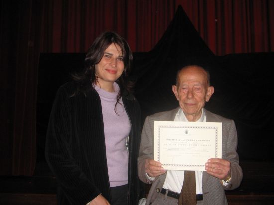 ENTREGAN LOS PREMIOS DEL IV CONCURSO DE DIBUJO, CUENTO Y POESÍA EN LA BIBLIOTECA MUNICIPAL CON MOTIVO DEL DÍA DEL LIBRO, Foto 3