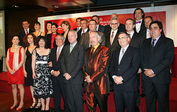 Valcárcel destaca el gran impulso emprendedor y la capacidad de generar riqueza y empleo de las empresas murcianas en la entrega de los Premios Mercurio de la Cámara de Comercio, Foto 1