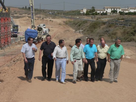 BASCUÑANA CREE QUE LA AUTOVÍA TOTANA-MAZARRÓN ESTARÁ LISTA ANTES DE LA PRIMAVERA DE 2007, Foto 1