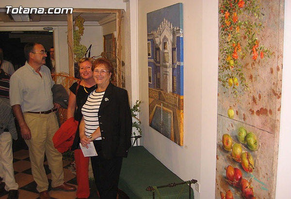 MÁS DE 300 PERSONAS ASISTEN AL ACTO DE INAUGURACIÓN DE LA EXPOSICIÓN DE CORTÉS ABELLÁN “HASTA QUE LLEGUE EL OTOÑO” EN LA SALA “GREGORIO CEBRIÁN, Foto 2