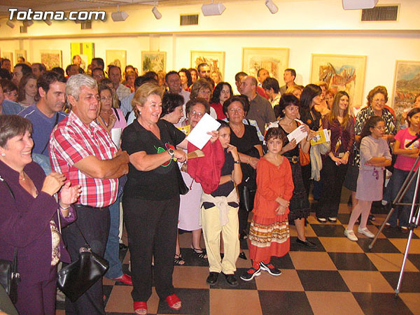 MÁS DE 300 PERSONAS ASISTEN AL ACTO DE INAUGURACIÓN DE LA EXPOSICIÓN DE CORTÉS ABELLÁN “HASTA QUE LLEGUE EL OTOÑO” EN LA SALA “GREGORIO CEBRIÁN, Foto 5