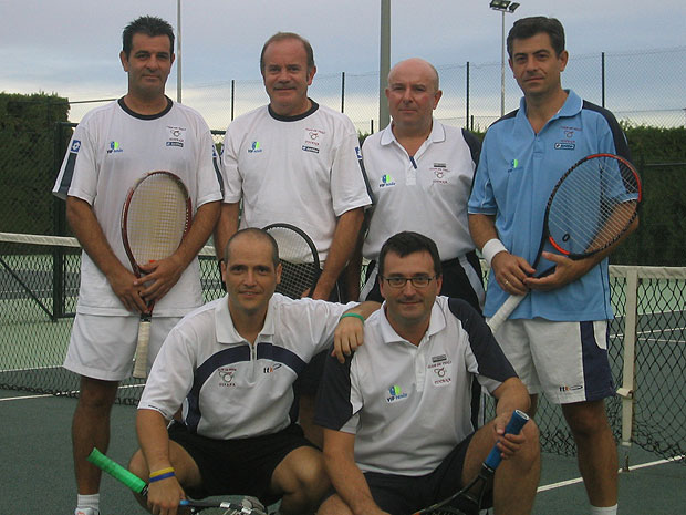 EL CLUB DE TENIS TOTANA SIGUE INVICTO EN EL CAMPEONATO REGIONAL, Foto 1