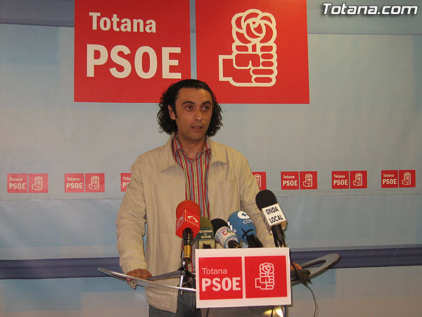 EL PSOE PROPONE LA POSIBILIDAD DE CAMBIAR LAS MULTAS POR NO LLEVAR CASCO POR CURSOS DE EDUCACION VIAL, Foto 1