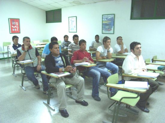 UN TOTAL DE 15 ALUMNOS PARTICIPAN EN LA IV EDICIÓN DEL CURSO DE ÁRBITRO DE FÚTBOL Y FÚTBOL 7, Foto 1