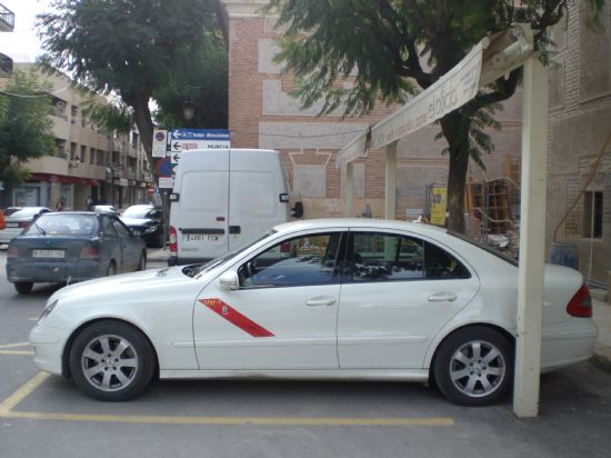 EL GRUPO MUNICIPAL POPULAR DE TOTANA PROPONDRÁ ACTUALIZAR LA TARIFA DEL SECTOR DEL AUTO-TAXIS EN LA LOCALIDAD, Foto 1