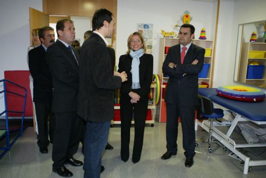 LA CONSEJERA DE TRABAJO Y POLÍTICA SOCIAL Y AUTORIDADES LOCALES INAUGURAN EL AMBICIOSO PROYECTO DEL CENTRO DE ATENCIÓN TEMPRANA Y DESARROLLO INFANTIL INFANTA ELENA, Foto 5