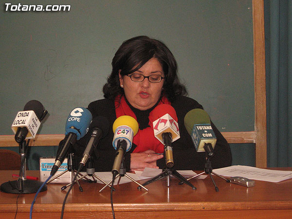 EL PSOE ASEGURA QUE VALCARCEL NO ACUDIÓ A LA INAUGURACIÓN DEL NUEVO AYUNTAMIENTO PARA EVITAR DAR LA CARA DEL DISPARATE  DEL PGOM, Foto 1