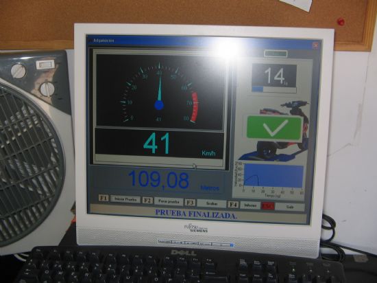 LA UNIDAD MÓVIL DE LA INSPECCIÓN TÉCNICA DE VEHÍCULOS (ITV), UBICADA EN EL RECINTO FERIAL, PASÓ LA REVISIÓN OBLIGATORIA A 25 CICLOMOTORES (2008), Foto 5