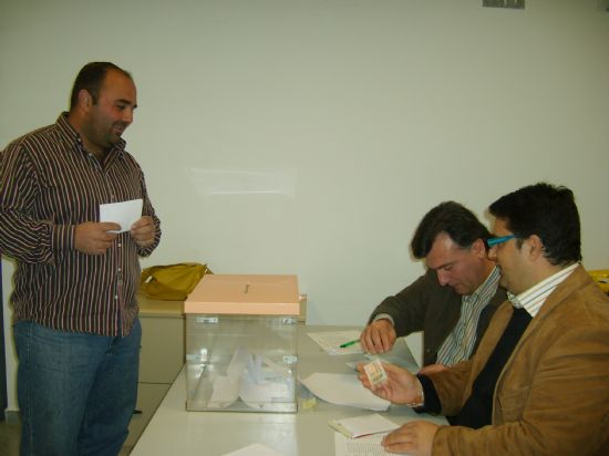 ESPERANZA MARTINEZ MESEGUER ES LA PRIMERA MUJER QUE SALE ELEGIDA POR LOS VECINOS COMO ALCALDESA PEDÁNEA DE LA COSTERA (2008), Foto 4