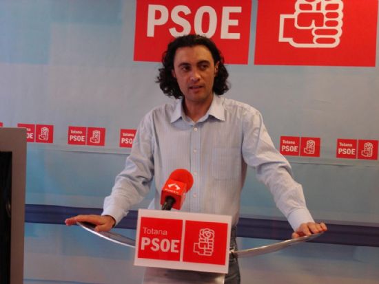 EL PSOE PIDE A JUAN CARRIÓN QUE PONGA ORDEN EN SUS FILAS, Foto 1