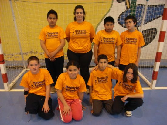 LA JORNADA DE FÚTBOL SALA ALEVÍN, ENMARCADA EN LOS JUEGOS ESCOLARES DEL PROGRAMA DE DEPORTE ESCOLAR, CUENTA CON LA PARTICIPACIÓN DE LOS NUEVE CENTROS DE ENSEÑANZA PRIMARIA DE LA LOCALIDAD, Foto 5