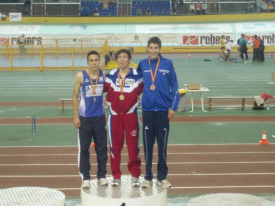 LA CONCEJALÍA DE DEPORTES Y TOTANA.COM FELICITAN AL ATLETA TOTANERO, ANDRÉS MARTÍNEZ LÓPEZ, POR EL SUBCAMPEONATO DE ESPAÑA OBTENIDO EN LA CAPITAL GUIPUZCOANA EN LA MODALIDAD DE 1500 METROS LISOS EN PISTA CUBIERTA, Foto 1