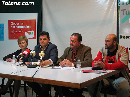 IZQUIERDA UNIDA OFRECIÓ UNA RUEDA DE PRENSA PARA INFORMAR DE DIFERENTES TEMAS DE ACTUALIDAD, Foto 1