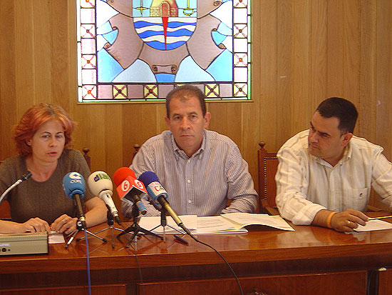 AYUNTAMIENTO SUSCRIBE UN CONVENIO CON LA ASOCIACIÓN DE MUJERES EMPRESARIAS Y PROFESIONALES PARA FOMENTAR ACCIONES EN EL TEJIDO EMPRESARIAL FEMENINO DE TOTANA   , Foto 1