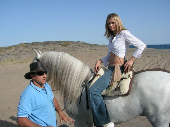 LA PLAYA MAZARRONERA DE PERCHELES PROTAGONISTA DE UNA GRABACIÓN DE TVE , Foto 4