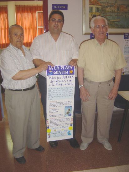 CONCEJALÍA DE SERVICIOS AL CIUDADANO PONE MARCHA PROGRAMA GRATIS VIAJES PLAYA SOCIOS CENTRO MUNICIPAL TERCERA EDAD DESDE JULIO Y HASTA SEPTIEMBRE , Foto 1