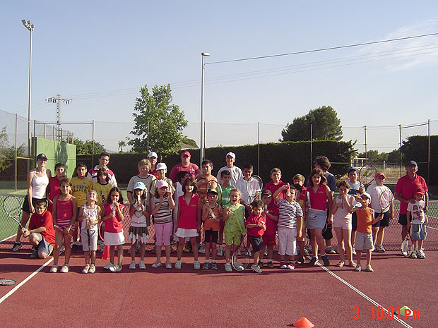 EL CLUB DEPORTIVO SIERRA ESPUÑA FINALIZA SUS CLASES DE TENIS, Foto 1