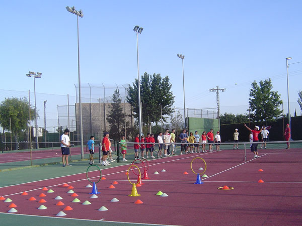 EL CLUB DEPORTIVO SIERRA ESPUÑA FINALIZA SUS CLASES DE TENIS, Foto 2