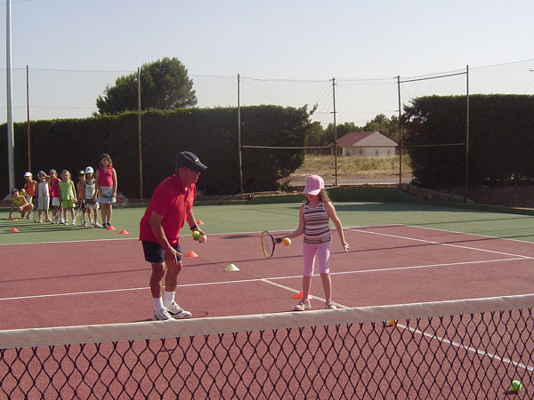 EL CLUB DEPORTIVO SIERRA ESPUÑA FINALIZA SUS CLASES DE TENIS, Foto 4