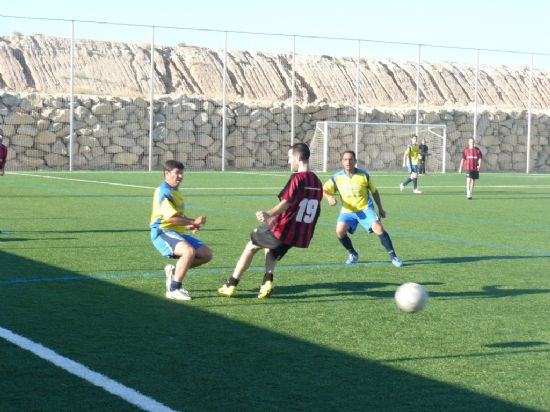 LOS EQUIPOS ELECTRODOMÉSTICOS MIGAS Y LOS PACHUCHOS, FINALISTAS DE LA COPA DE FÚTBOL AFICIONADO JUEGA LIMPIO (2008), Foto 3