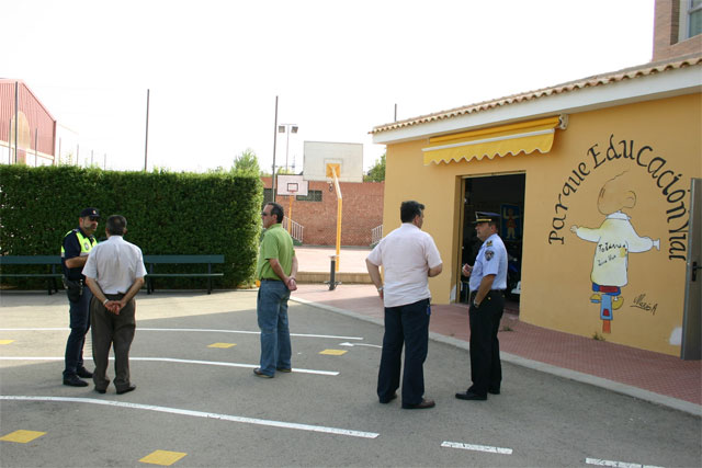 RESPONSABLES DE LA DGT VISITAN EL PARQUE MUNICIPAL DE EDUCACIÓN VIAL PARA CONOCER LAS INSTALACIONES DE CARA A ACOGER EL CAMPEONATO DE ESPAÑA DE LA ESPECIALIDAD, Foto 3