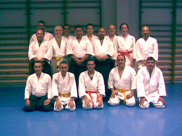 CINCO ALUMNOS DEL CLUB DE AIKIDO SUPERAN LOS EXÁMENES PARA CINTO AMARILLO Y NARANJA. (2008), Foto 1